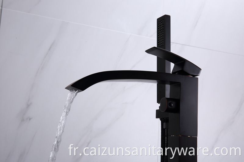 Orb Freestanding Bathtub Faucet